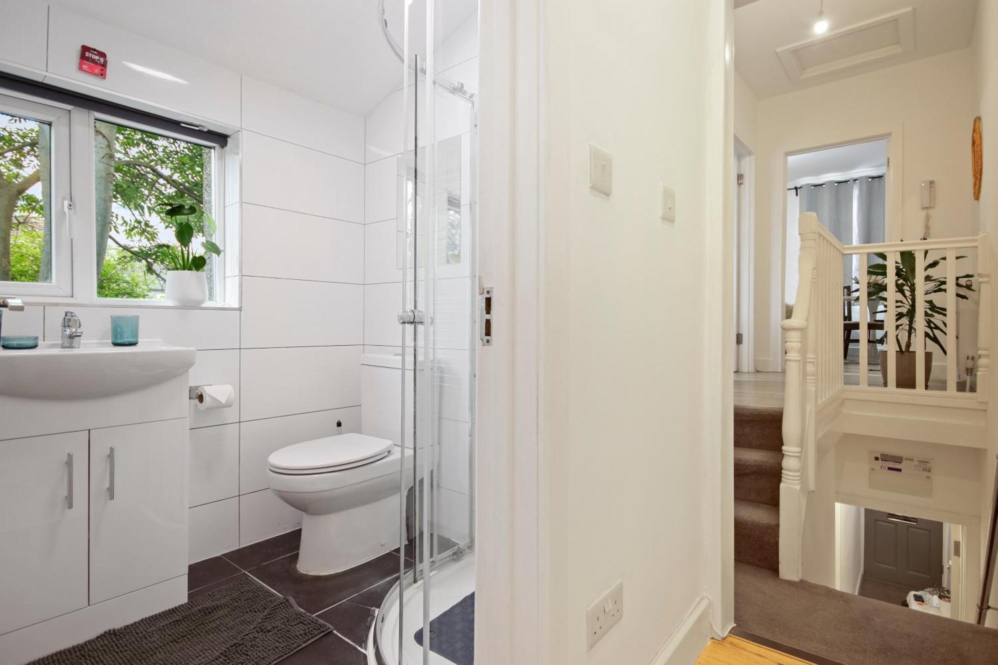 Modern 2 Bed East London Home By Rebby Properties Sleeps 5 Near Canning Town Station Esterno foto