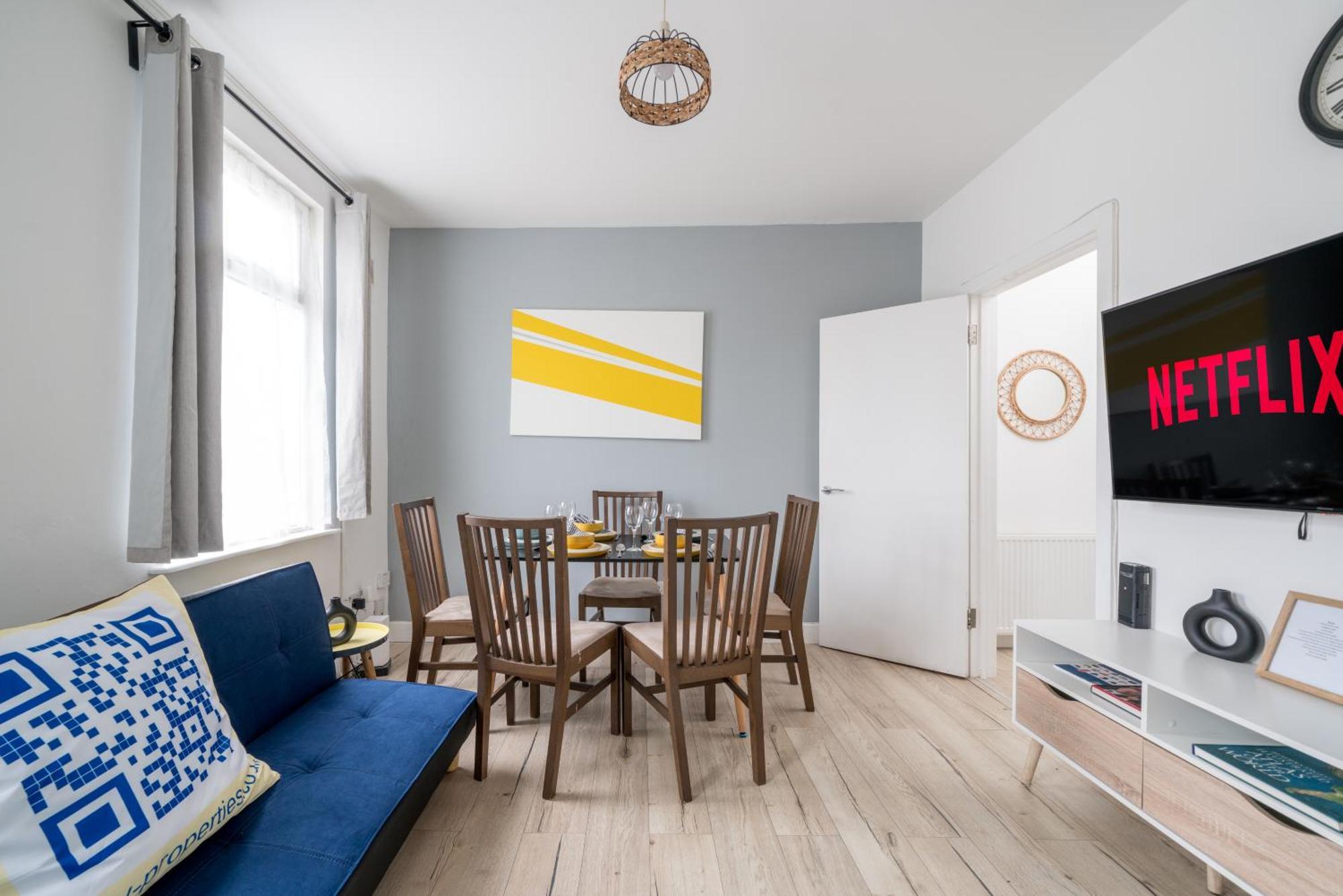 Modern 2 Bed East London Home By Rebby Properties Sleeps 5 Near Canning Town Station Esterno foto