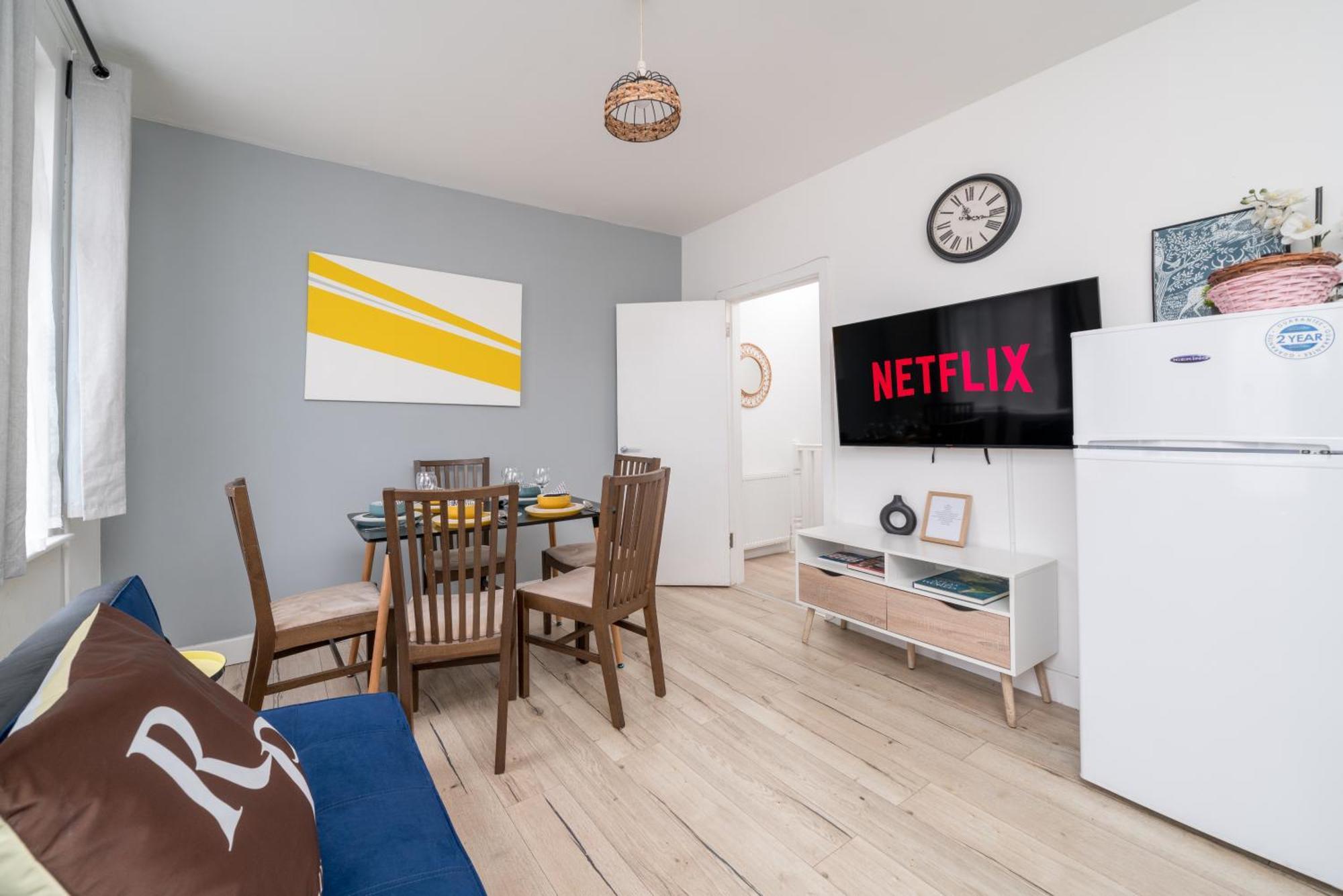 Modern 2 Bed East London Home By Rebby Properties Sleeps 5 Near Canning Town Station Esterno foto